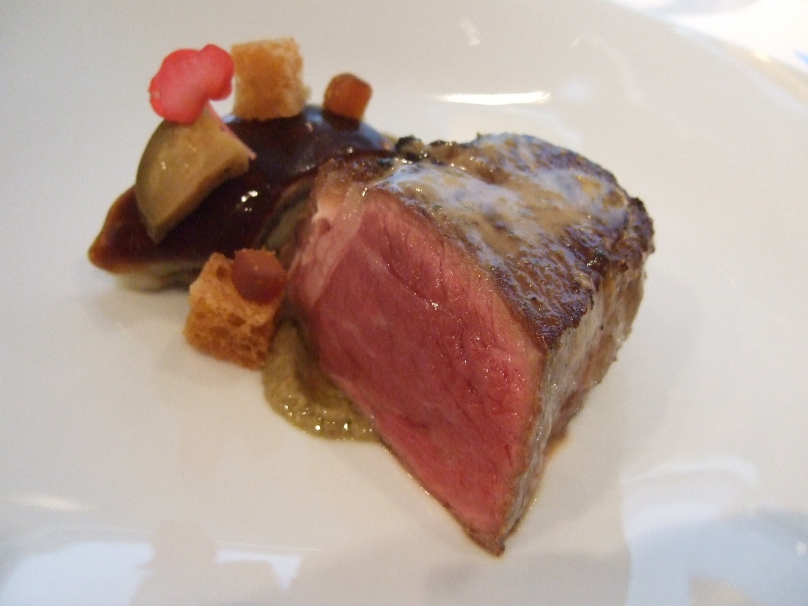 presa ibérica en adobo con terrina fría de berenjena - Arrop Ricard Camarena
